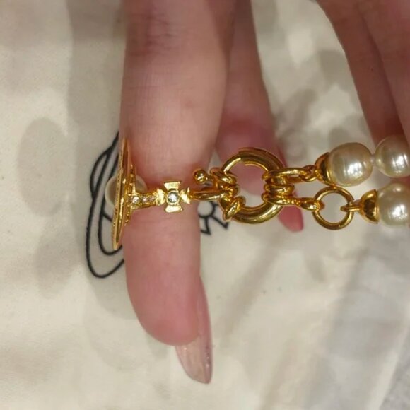 Vivienne Westwood Pearl Bracelet - Picture 6 of 7